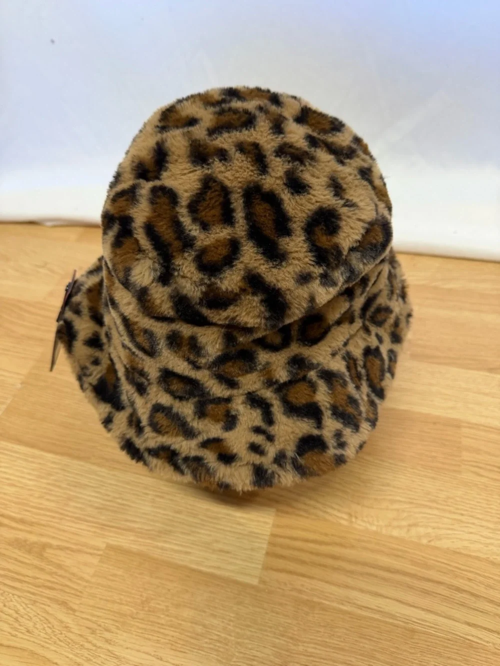 Ed Hardy Leopard Bucket Hat Faux Fur Charm Chain Y2K Streetwear OS